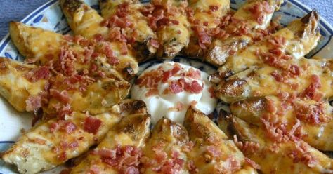 Jolene's Recipe Journal is a collection of tried and true recipes. Potatoe Skins Recipe, Healthy Superbowl Snacks, Low Fat Cheese, Grilled Potatoes, Potato Skins, On The Grill, Potato Dishes, Food Journal, The Grill