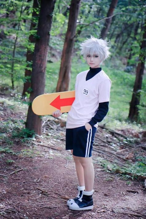 BEST KILLUA COSPLAY EVER!! Hot Anime Cosplay, Cosplay Boy, Snk Cosplay, Hxh Characters, Killua Zoldyck, Epic Cosplay, Cosplay Characters, Hunter Anime, Amazing Cosplay