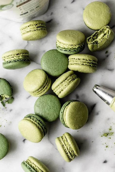 Matcha Frosting, Matcha Macarons, Macaron Ice Cream Sandwich, Vegan Chocolate Frosting, Powdered Food Coloring, Matcha Chocolate, Best Matcha, Pumpkin Sugar Cookies, Peanut Butter No Bake