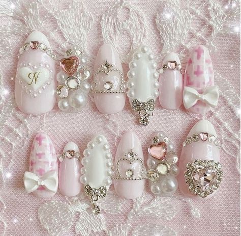 Princess Nail Art, Fairy Nails, Girly Acrylic Nails, Hello Kitty Nails, Pretty Gel Nails, Really Cute Nails, Short Acrylic, Soft Nails, Kawaii Nails