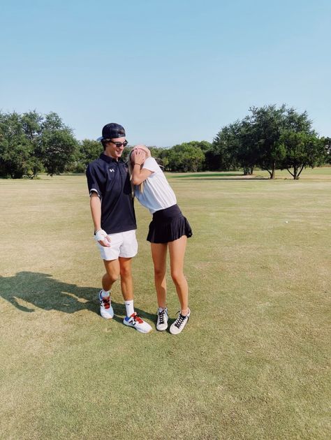 Cute Couple Pics Golf, Golf Relationship Goals, Cute Golf Couples Pictures, Golf Boyfriend Aesthetic, Matching Golf Outfits Couples, Preppy Couple Aesthetic, Golf Couple Goals, Golf Girlfriend Aesthetic, Golf Couple Aesthetic