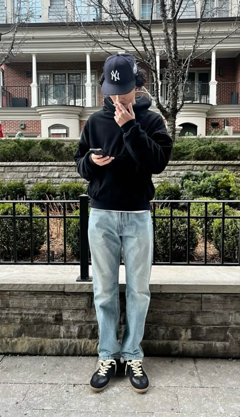 Margiela Gats Outfit, Low Top Converse Outfit, Black Adidas Outfit, Converse Outfit Men, Margiela Gats, Sneakers Outfit Men, Drip Fits, Adidas Outfit Shoes, Black Outfit Men