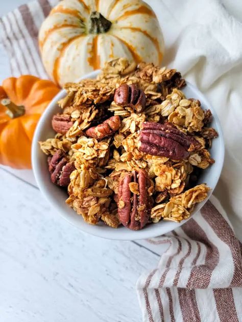 Discover how easy making healthy homemade granola from scratch can be. Perfect for fall, this Easy Pumpkin Spice Granola is gluten free, vegan and completely delicious. | pumpkin granola recipe | Healthy pumpkin granola | healthy fall treats | fall breakfast recipes |healthy granola recipe | Healthy Fall Treats, Healthy Fall Breakfast Recipes, Fall Breakfast Recipes, Pumpkin Granola Recipe, Healthy Granola Recipe, Healthy Homemade Granola, Healthy Breakfast Choices, Easy Granola Recipe, Fall Recipes Breakfast