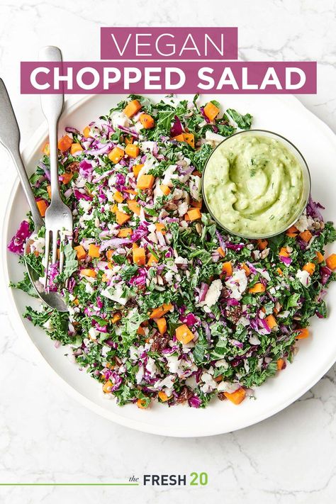 Diy Chopped Salad Kit, Vegan Chopped Salad Recipes, Vegan Chopped Salad, Easy Chopped Salad, Salad Master, Raw Meals, Chopped Salads, Chopped Salad Recipe, Amazing Salads