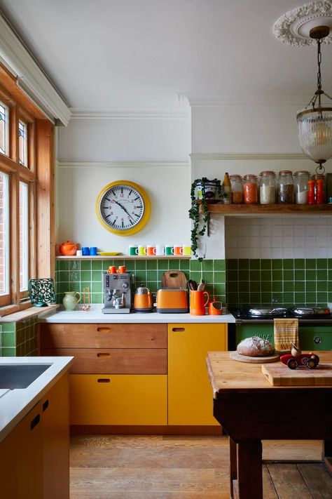 Mustard Kitchen, Edwardian Home, Sunset House, 70s Kitchen, Edwardian House, Interior Design Advice, Mid Century Kitchen, Green Tile, Green Kitchen