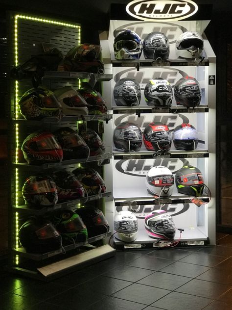 Motorcycle Shop Interior, Helmet Showroom Design, Motorcycle Store Design Interiors, Moto Showroom Design, Motorcycle Showroom Interior, Motorbike Showroom, Helmet Storage, Motorcycle Store, Helmet Shop