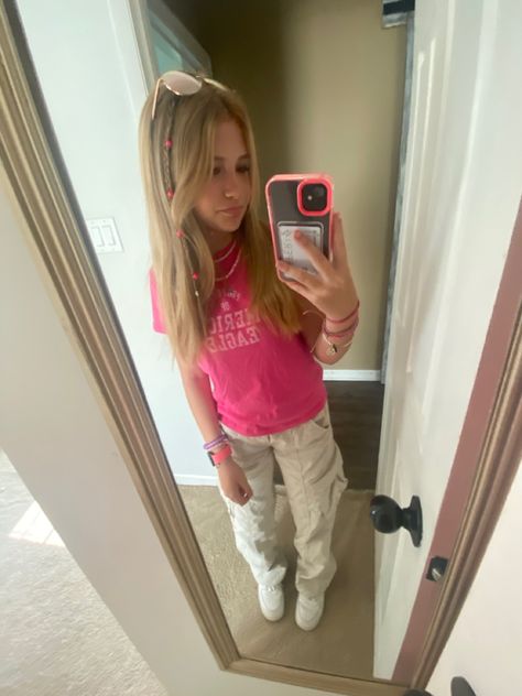 Cute Tennis Outfits, Indie Style Outfits, Cargo Pants Aesthetic, Aesthetic Cargo Pants, Aesthetic Blonde Hair, Blonde Girl Aesthetic, Coastal Grandma Aesthetic, Aesthetic Light Academia, Pants Aesthetic