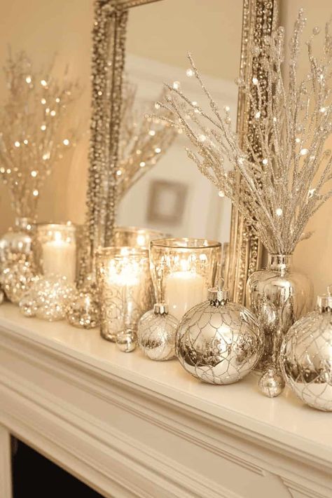 silver sparkle Christmas mantel Bling Christmas Decor, Boy Crochet Blanket, Silver Christmas Decor, White And Gold Christmas, Christmas Mantles, Silver Garland, Baby Boy Crochet, Winter Decorating Ideas, Glam Christmas Decor