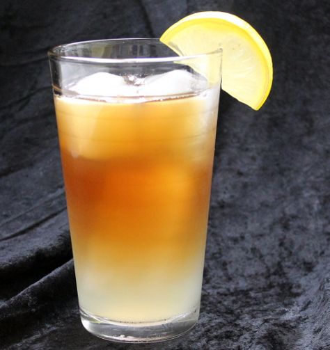 John Daly drink recipe - Absolut Citron, Triple Sec, Lemonade, Iced Tea Triple Sec Cocktails, Wine Mixed Drinks, Lemonade Iced Tea, Absolut Citron, John Daly, Cocktail Appetizers, Tea Lemonade, Brunch Drinks, Arnold Palmer