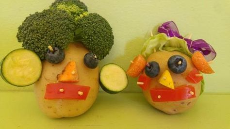 Vegetable Sculptures: Potato People - Kids Fun | Art | Crafts | Outdoor | Activities Fun Art Crafts, Olivers Vegetables, Potato People, Vegetable Crafts, Crafts Outdoor, Preschool Garden, Fruit Creations, Vegetable Harvest, Kids Vegetables