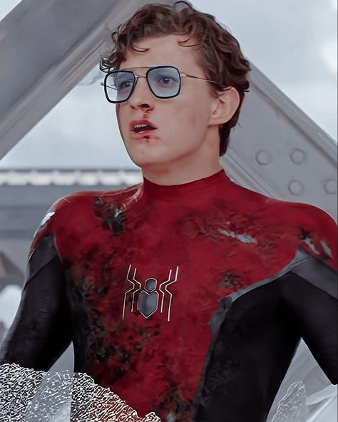 Tom Holland Fotos, Spider Man Icons, Peter Spiderman, Spiderman Tom, Spider Men, Tom Holland Peter Parker, Spiderman 3, Marvel Comics Wallpaper, Tom Holland Spiderman