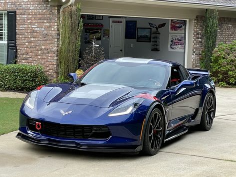 Z06 Corvette, Luxury Car Photos, C7 Corvette, Luxury Cars Audi, Normal Cars, Corvette Grand Sport, Chevrolet Corvette Z06, Chevrolet Corvette Stingray, Corvette C7