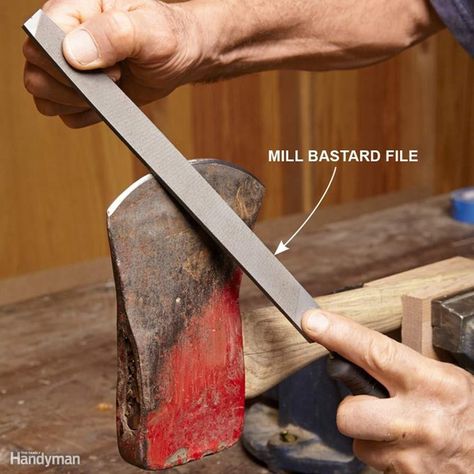 Woodworking Store, Astuces Diy, Sharpening Tools, Small Woodworking Projects, Sharpening Stone, Knife Sharpening, Wood Work, Woodworking Tips, Knife Making