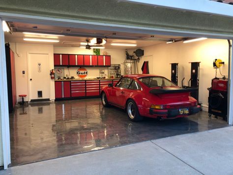 Show Your Porsche Garage Set up - Page 45 - Pelican Parts Forums Porsche Garage Home, Porsche Garage Ideas, Garage Setup, American Garage, Porsche Garage, White Porsche, Pole Barn Garage, Garage Storage Inspiration, Man Garage