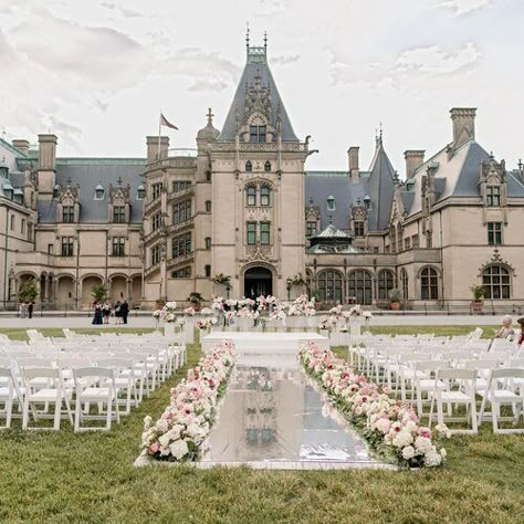 Royal Wedding Venue, Biltmore Estate Wedding, European Wedding Venue, Royal Wedding Themes, Wedding Cermony, Biltmore Wedding, Castle Wedding Venue, Dream Wedding Decorations, Dream Wedding Venues