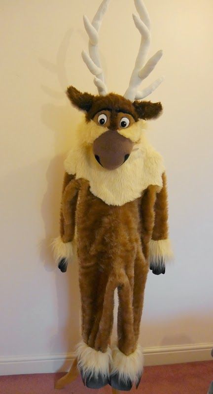 Chris Davoile Costumes: Sven the Reindeer Costume Frozen Sven Costume, Sven Costume Diy, Sven Frozen Costume, Cards From Alice In Wonderland, Sven Costume, Kristoff Costume, Frozen Decor, Frozen Play, Frozen Jr