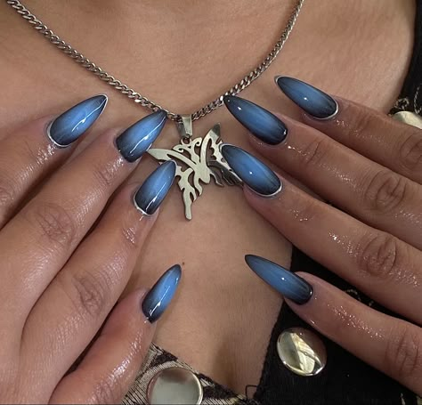 Chrome On Blue Nails, Black With Blue Chrome Nails, Blue Black Acrylic Nails, Silver Lined Nails, Black Nails With Blue Chrome, Black And Blue Chrome Nails, Blue Chrome Star Nails, Blue Edgy Nails, Chrome Blue French Tip