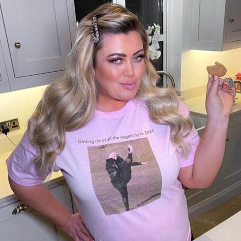 GEMMA Collins glowed as she celebrated her amazing weight loss in a modelling session on Instagram. The ex-Towie star, 40, stunned in everything from lounge wear to t-shirts and a chic crop top-blazer combo after she shed an incredible three stone. Gemma’s “outfit inspo” for the Easter weekend included a long-sleeve leopard print top and a […] Pixie Geldof, Gemma Collins, Velvet Furniture, Cute Love Heart, Easter Weekend, Red Light Therapy, Leopard Print Top, Red Lingerie, Easter Outfit