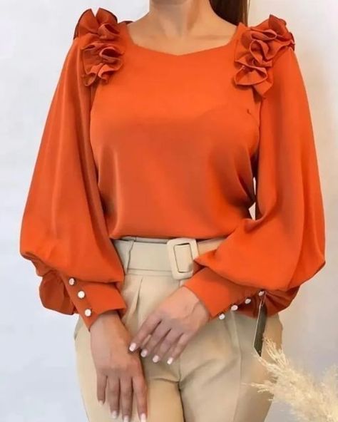 Chiffon Blouse Designs Latest, Classy Tops, Manset Lengan, Chiffon Blouses Designs, Turkey Style, 2piece Outfits, Sukienki Plus Size, Blouse Casual Fashion, Kurti Patterns