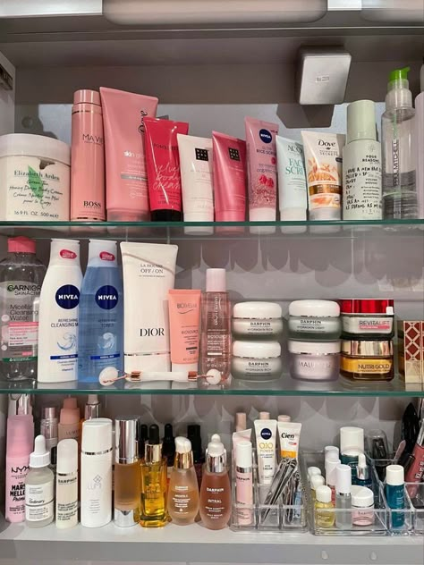 Staying At Home Aesthetic, Biotherm Skincare, Clean Girl Skincare, Skincare Cabinet, Aesthetic Facial, At Home Aesthetic, Clean Girl Room, Koleksi Makeup, Girl Skincare