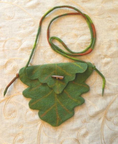 Tovad Ull, Leaf Bag, Elf Fairy, Folding Origami, Elf Costume, Fairy Clothes, Woodland Fairy, Fairy Parties, Leaf Green