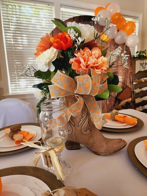 Cowgirl Table Decor, Boot Centerpieces Western, Western Quinceanera Ideas Centerpieces Table Decorations, Boot Centerpieces Quinceanera, Boot Vase Centerpiece, Cowbpy Hat Centerpiece Table, Boot Centerpieces, Make Centerpieces, Cowboy Boot Centerpieces