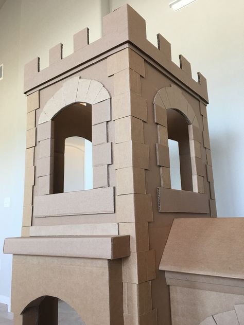 Diy Castle Cardboard, Castle Cardboard, Diy Castle, Cardboard Forts, Castle Diy, Cardboard Fireplace, Cardboard Playhouse, Cardboard Castle, Kids Castle