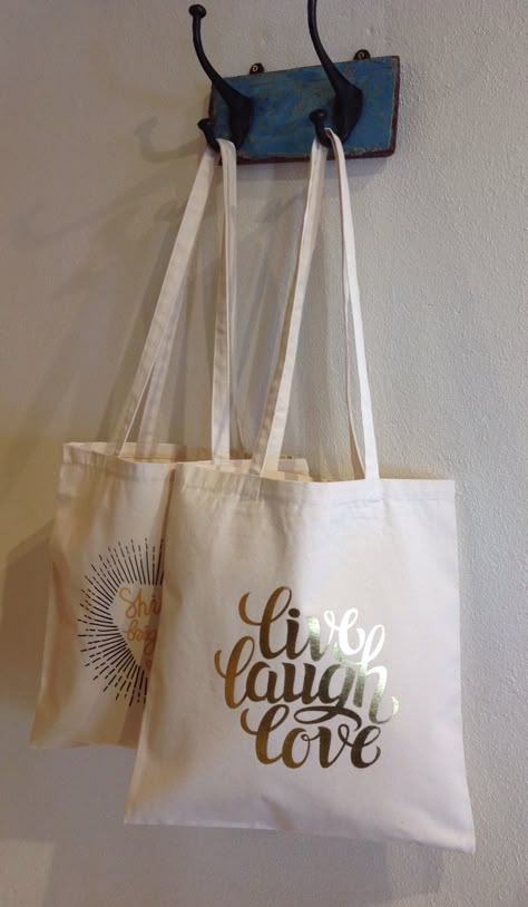 Bag Cricut Ideas, Small Canvas Bag Ideas Vinyl, Diy Canvas Bags Iron On, Cricut Tote Bag Name, Htv Bags Canvas Totes, Jute Bags Design, Sac Tote Bag, Quote Tote Bag, Canvas Bag Design