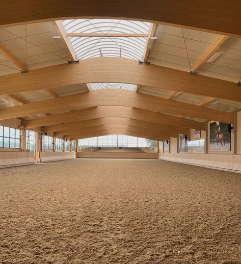 Outside Horse Arena, Indoor Horse Riding Arenas, Equestrian Arena Indoor, Horse Indoor Arena Ideas, Dream Horse Stables, Cute Horse Stables, Forest Oaks Equestrian Stable, English Horse Stables, Forest Oaks Equestrian