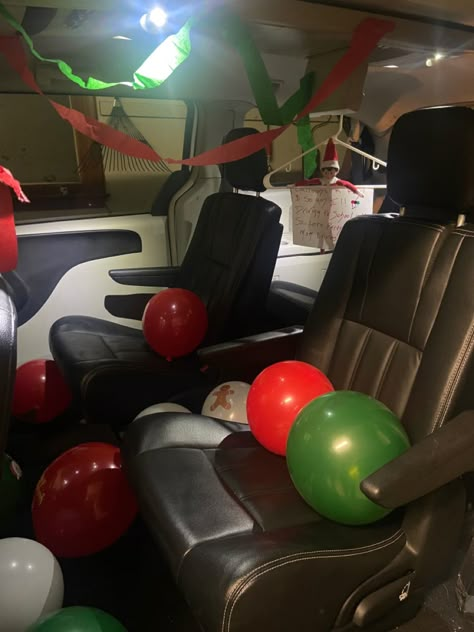 Elf On The Shelf Trunk Or Treat, Elf In Car Ideas, Car Elf On The Shelf Ideas, Elf On The Shelf In The Car, Elf Car Wash Dishwasher, Elf On The Shelf Car Ideas, Elf In The Car, Elf On The Shelf Train, Elf Car Wash