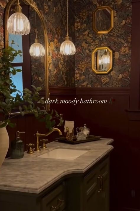 Dark Moody Powder Bathroom, Dark Bathroom Aesthetic Vintage, Brown Theme Bathroom, Black Elegant Bathroom, Ralph Lauren Inspired Bathroom, Burgundy Bathroom Vanity, Moody Cottagecore Bathroom, Cozy Moody Bathroom Ideas, Moody Wainscoting