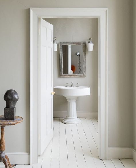 Our Favourite Farrow & Ball Paint Colours and How To Use Them - The Handbook Farrow And Ball Bedroom, Free Wallpaper Samples, Farrow Bal, Elephants Breath, Wimborne White, Hallway Colours, Farrow And Ball Paint, Bright Paintings, Farrow And Ball