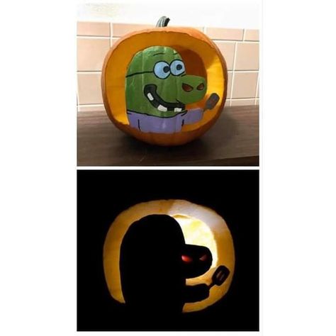 The Hash Slinging Slasher Pumpkin | SpongeBob SquarePants | Know Your Meme Hash Slinging Slasher Pumpkin, Spongebob Pumpkin, Hash Slinging Slasher, Spongebob Halloween, Spongebob Birthday Party Decorations, Spongebob Birthday Party, Pumpkin Carving Designs, Spongebob Party, Halloween Kit