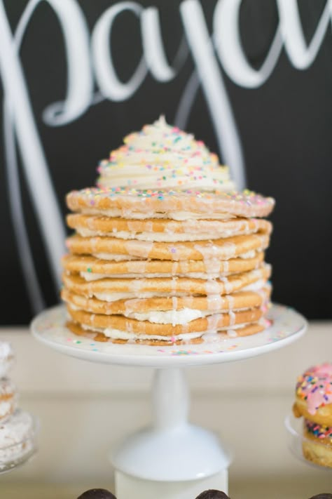 Breakfast Birthday Party For Kids, 1st Birthday Brunch, Birthday Brunch Ideas, Breakfast Birthday Party, Birthday Pancakes, Pajama Birthday Parties, Birthday Breakfast Party, Breakfast Birthday, Pancake Party