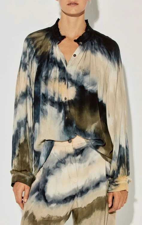 Modern Tie Dye, Tie Dye Fashion, Balloon Sleeve Top, Raquel Allegra, Classic Suit, Long Balloons, Suit Style, Dyed Dress, Abayas Fashion