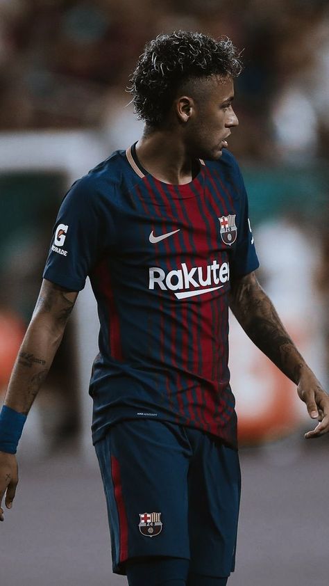 Neymar Jr Wallpaper, Neymar Vs, Men Fade Haircut Short, Neymar Barcelona, African Hair Wrap, Neymar Jr Wallpapers, Rapper Style, Messi Photos, Football Players Images