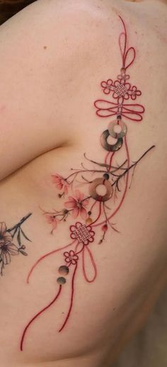 Chinese Cultural Tattoo, Japanese Style Spine Tattoo, Chinese Matching Tattoos, Asian Rib Tattoo, Japanese Tattoo Designs For Women, Asian Back Tattoos For Women, Chinese Inspired Tattoos For Women, Korean Style Tattoo Ideas, Chinese Charm Tattoo Design