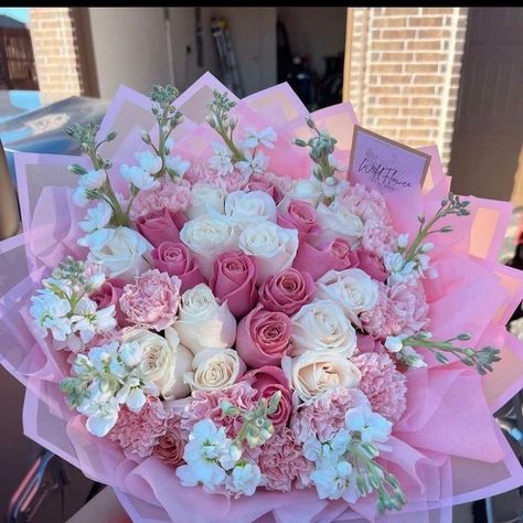 flowers bouquet with style Flowers For Girlfriend, I Want Flowers, Girlfriend Ideas, Give Me Flowers, Roses Bouquet Gift, Ribbon Flowers Bouquet, Pink Flower Bouquet, Birthday Flowers Bouquet, Home Bathroom Ideas