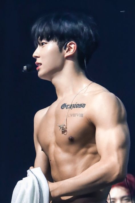 ctto Sf9 Dawon, Dawon Sf9, Good Night To You, Bodybuilding Workouts Routines, Men Bodies, Hot Kpop, Song Kang, Cute Asian Guys, Jungkook Abs