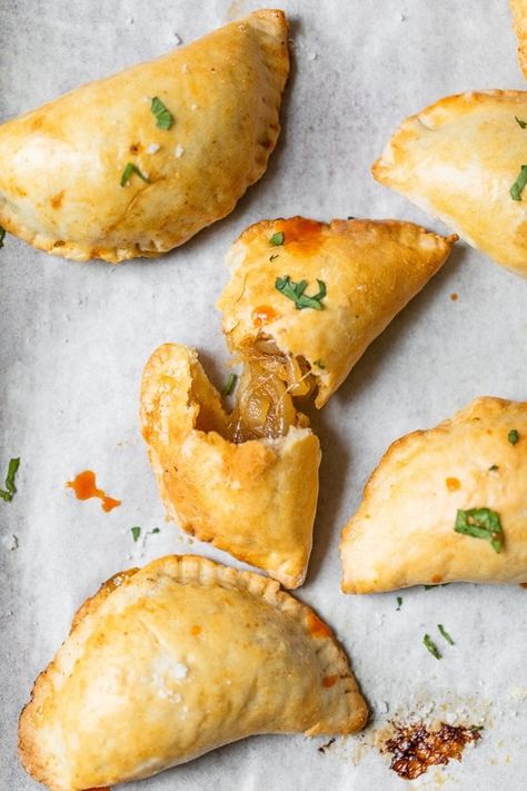 Chilean Empanadas, Vegetarian Empanadas, Wheat Flour Recipes, Holiday Appetizers Recipes, Beef Empanadas, Turkey Pot Pie, Holiday Appetizer, Empanadas Recipe, Caramelized Onion