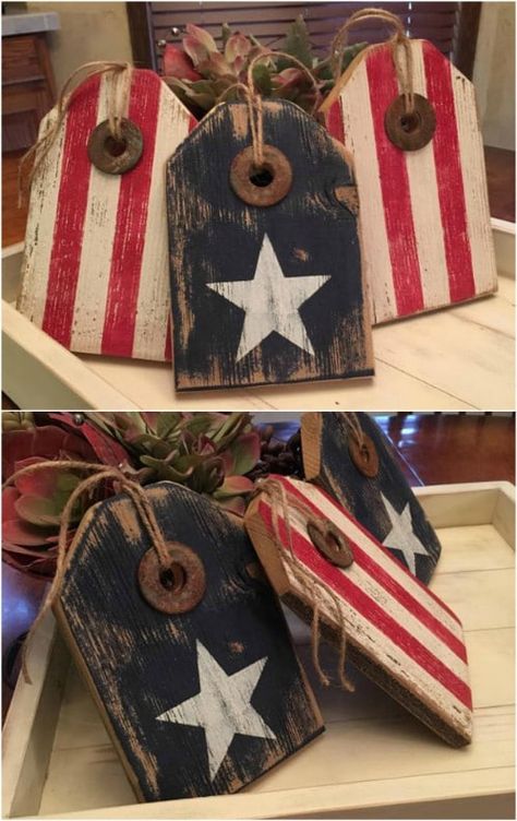 Wood Crafts That Sell, Patriotic Crafts Diy, Rustic Wood Crafts, Fourth Of July Crafts, Americana Crafts, Fourth Of July Decorations, 4th July Crafts, 4th Of July Crafts, Door Tags