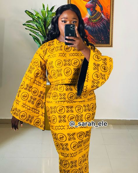 New in: ✨❤️🥰 The Angel Skirt and Crop top Normal price #18,000 Made of 80% cotton Ankara Sizes 6-22 Available to order in all sizes. Please send in your actual measurements if you are not sure of your size. PLS SEND US A DM OR CLICK THE LINK IN OUR BIO TO ORDER🙏 6 Pieces Ankara Skirt And Blouse, Ankara Crop Top And Skirt, Angel Skirt, Ankara Crop Top, Top And Long Skirt, Ankara Blouse, Skirt And Crop Top, Easy Dress Sewing Patterns, Ankara Tops