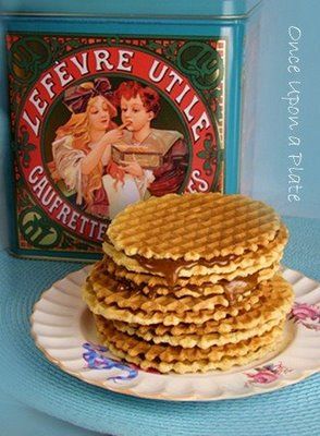 Once Upon a Plate The Recipes: Gaufrettes ~ French-style Waffle Cookies with Salted Caramel Filling Salted Caramel Filling, French Cookies, Caramel Filling, Best Cookies Ever, Waffle Cookies, Caramel Cookies, Caramel Recipes, Cookie Bars, Bars Recipes