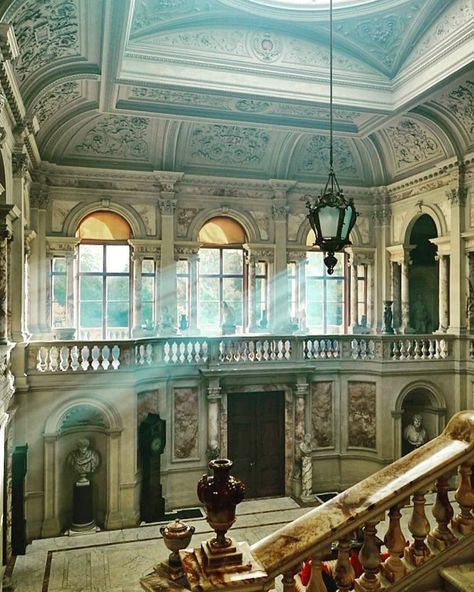 Regency Staircase, Castle Entrance Hall, Gosford House, Marble Hall, Regency House, Circus Design, Double Staircase, Turkey Tour, Hallway Foyer