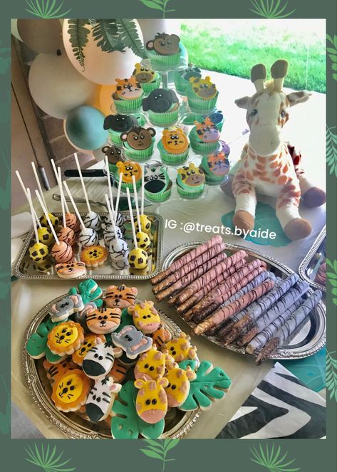 Safari Oreos, Safari Treats Dessert Tables, Safari Cupcakes Jungle Theme, Safari Dessert Table Ideas, Jungle Treats, Jungle Food, Cupcakes Baby Shower, Jungle Birthday Cakes, Safari Baby Shower Cake