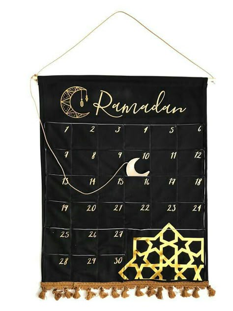 Ramadan Advent Calendar, Ramadan Calendar, Ramadan Ideas, Eid Ideas, Moon Accessories, Eid Decor, Ramadan Kids, Ramadan Kareem Decoration, Ramadan Activities