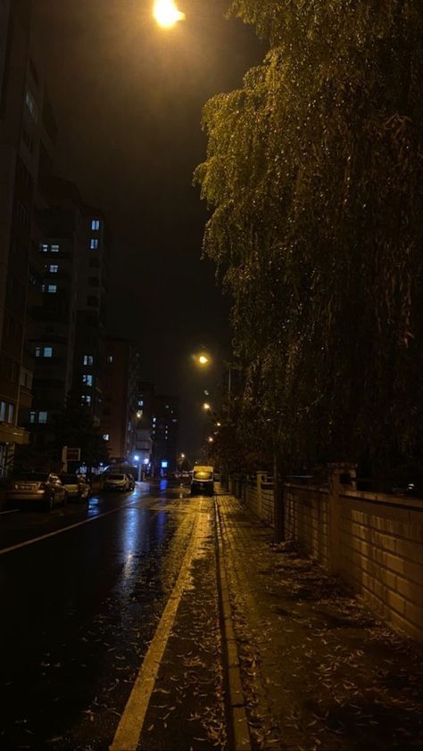 Rainy Wallpaper, Dark Road, Street At Night, Rain Pictures, Rain Aesthetic, Rainy Day Aesthetic, Rain Wallpapers, Exam Time, Night Sky Photography