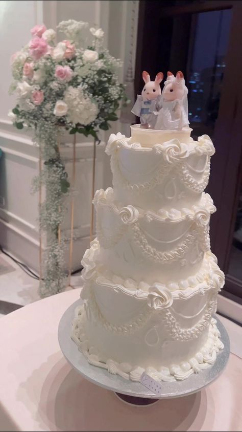 Make Your Day Dream Wedding Cake, Eclectic Wedding, Happy Wife Happy Life, When I Get Married, Dream Wedding Ideas Dresses, Wedding Topper, Calico Critters, Garden Party Wedding, Wedding Mood Board