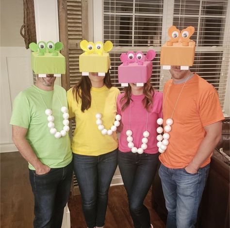 Game Night Halloween Costume, Board Games Halloween Costumes, Game Of Life Costume, Tshirt Halloween Costumes Group, M And M Costume Group, Ballarina Costumes Diy, Halloween Practice Costumes, Board Games Costumes, Boardgame Costume