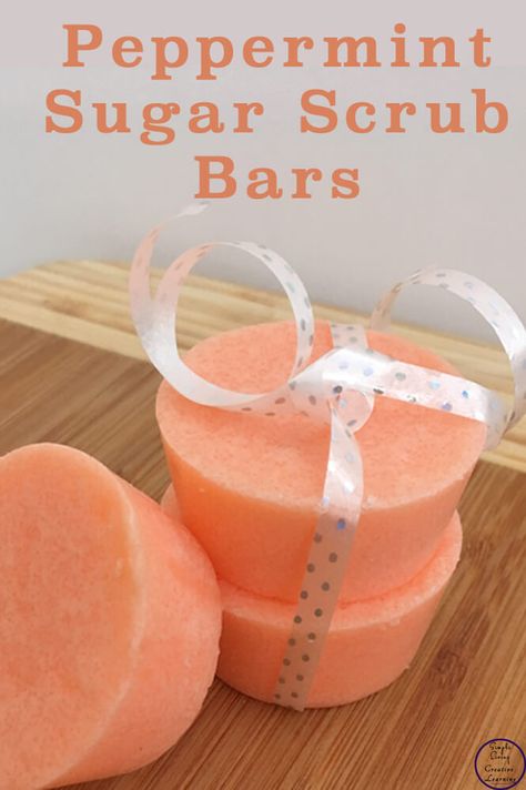 Sugar Scrub Bars, Peppermint Sugar Scrub, Scrub Bars, Salt Face Scrub, Diy Sugar Scrub Recipe, Peppermint Sugar Scrubs, Coffee Face Scrub, Body Scrub Recipe, Sugar Scrub Homemade